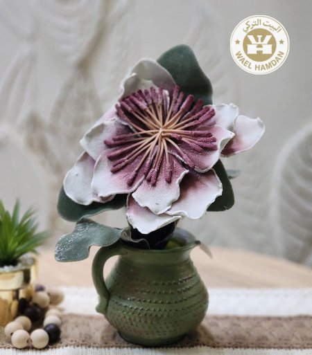 فازة مع ورد